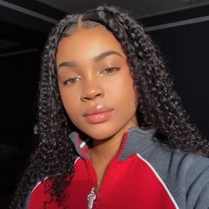 Meet your Posher, Imani